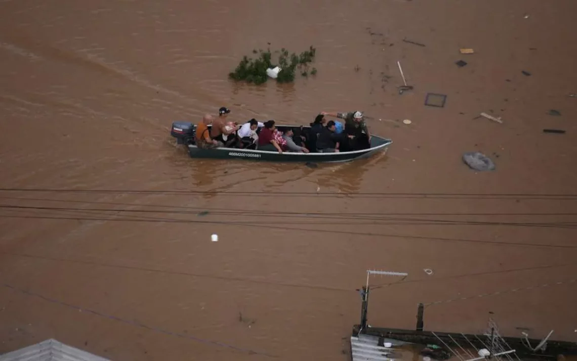 enchentes, inundações, chuvas intensas, temporais;